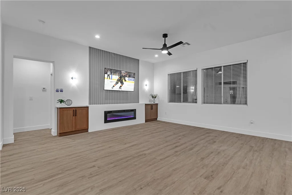 10801 Clarion, Las Vegas, NV 89134