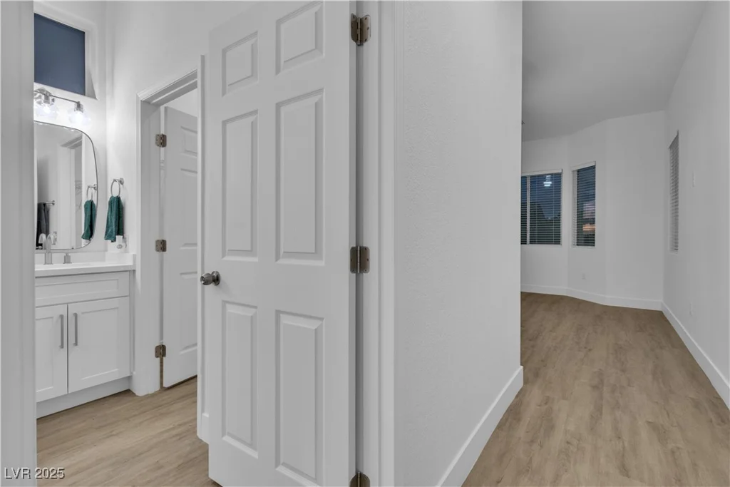 10801 Clarion, Las Vegas, NV 89134