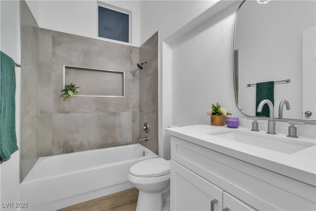 10801 Clarion, Las Vegas, NV 89134
