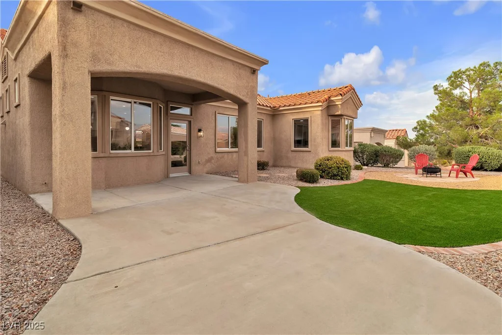 10801 Clarion, Las Vegas, NV 89134