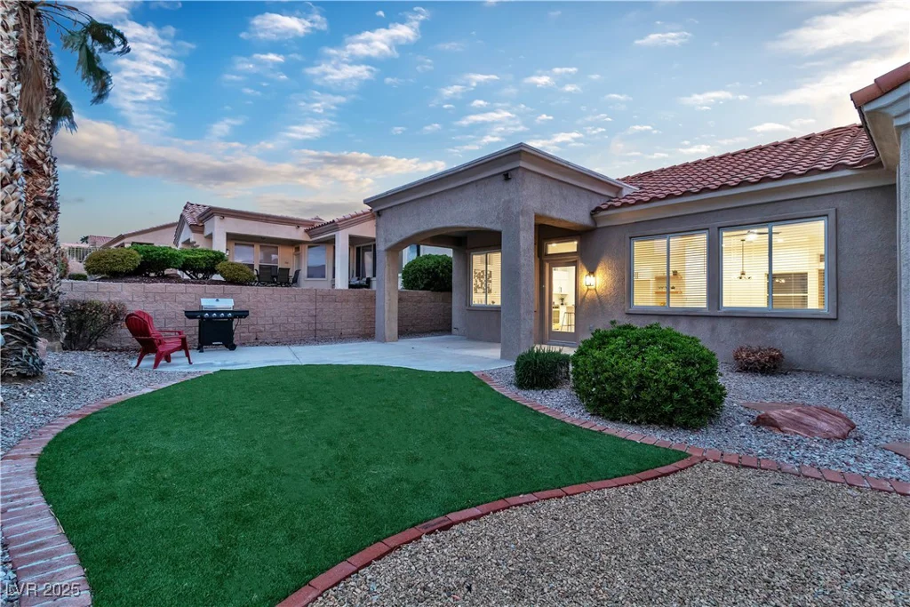 10801 Clarion, Las Vegas, NV 89134