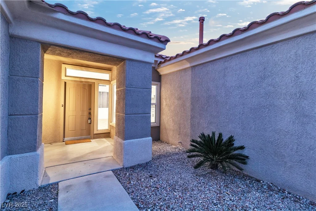 10801 Clarion, Las Vegas, NV 89134