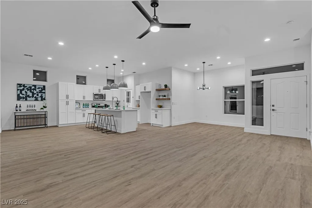 10801 Clarion, Las Vegas, NV 89134