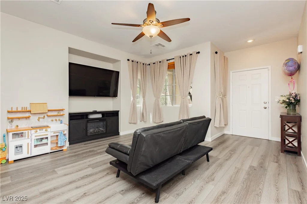 8717 Early Horizon, Las Vegas, NV 89178