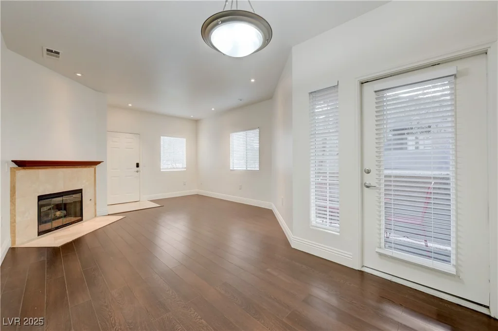 5250 Rainbow, Las Vegas, NV 89118