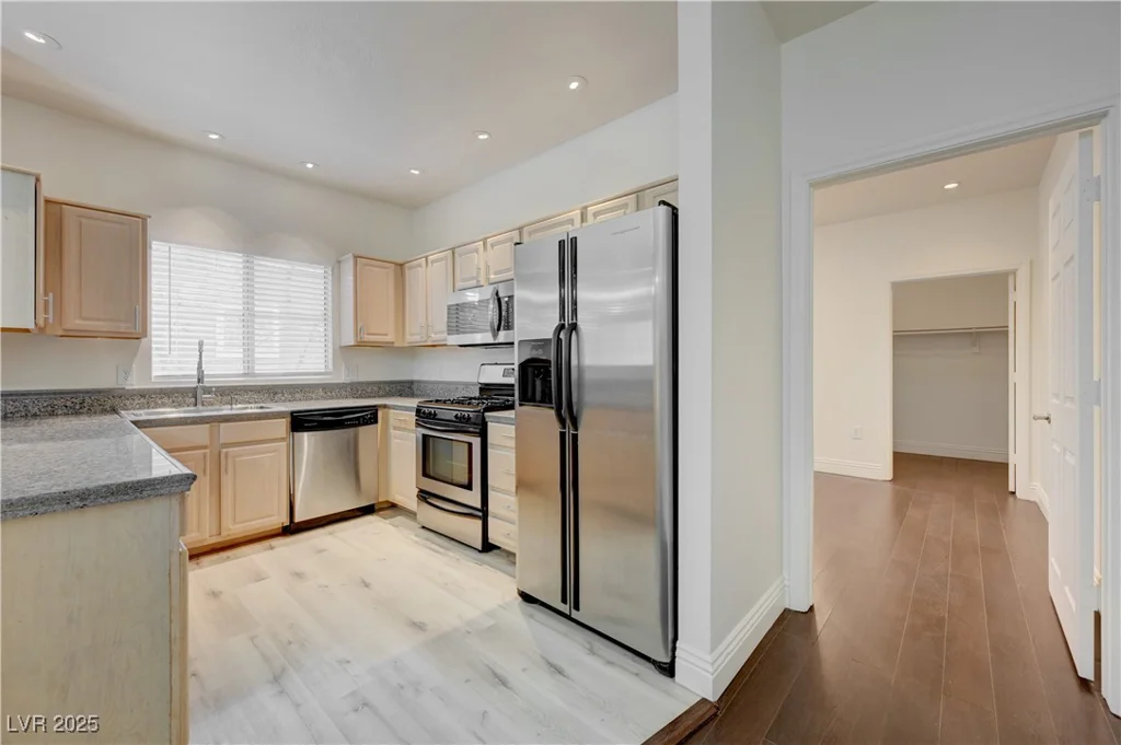 5250 Rainbow, Las Vegas, NV 89118