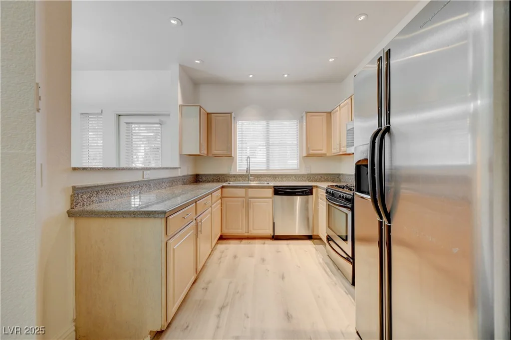 5250 Rainbow, Las Vegas, NV 89118