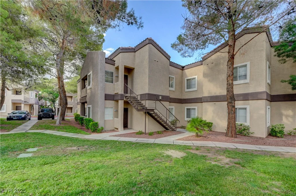 5250 Rainbow, Las Vegas, NV 89118