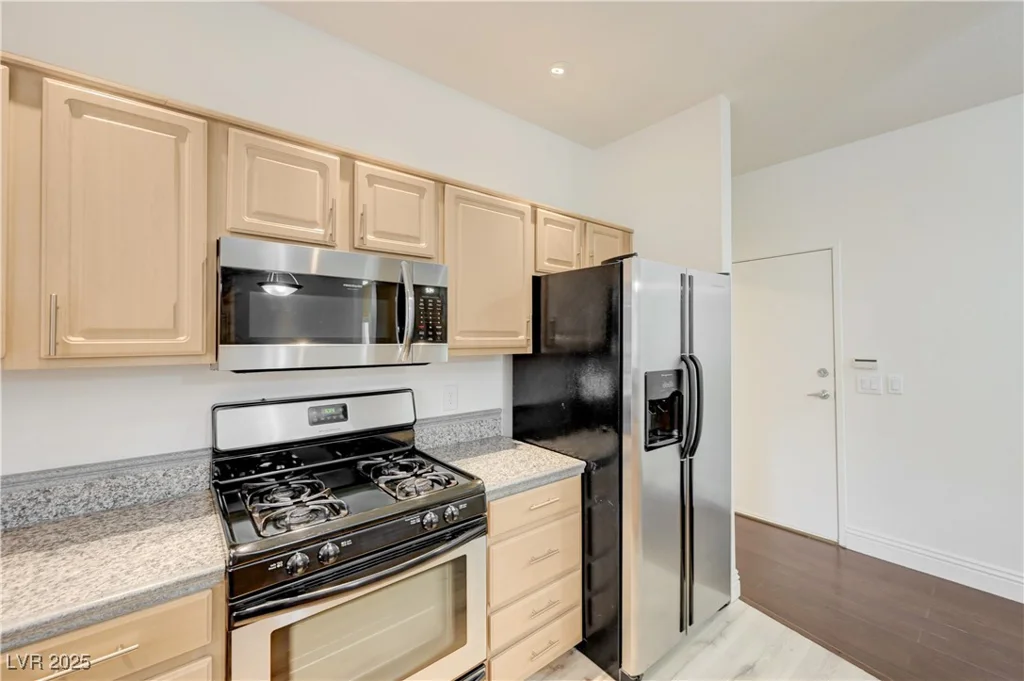 5250 Rainbow, Las Vegas, NV 89118