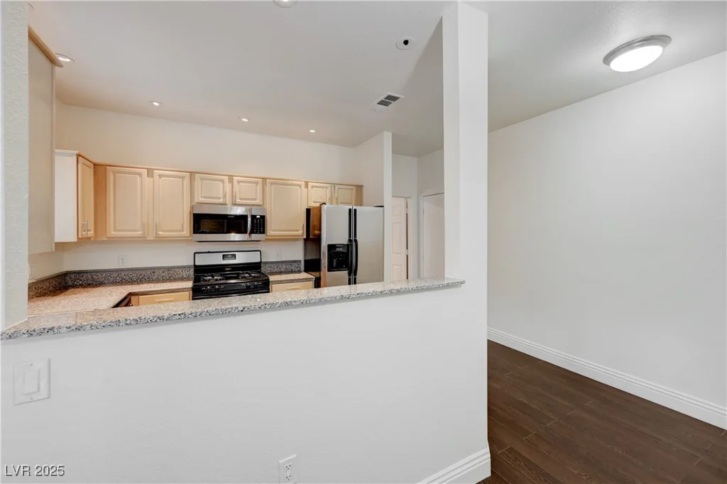 5250 Rainbow, Las Vegas, NV 89118
