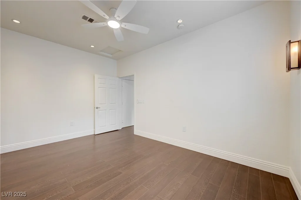 5250 Rainbow, Las Vegas, NV 89118