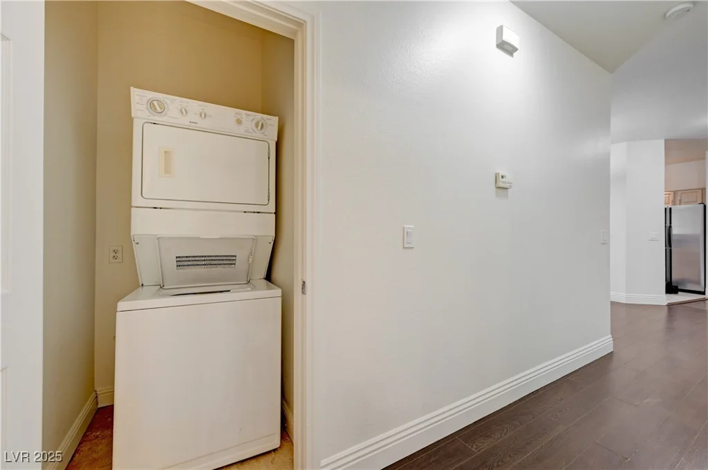 5250 Rainbow, Las Vegas, NV 89118