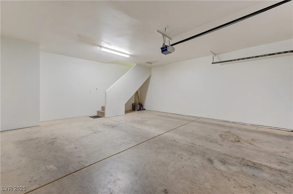 5250 Rainbow, Las Vegas, NV 89118