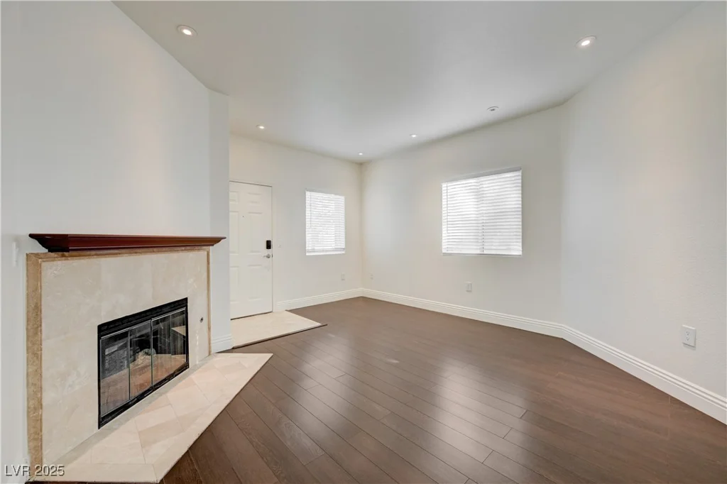 5250 Rainbow, Las Vegas, NV 89118