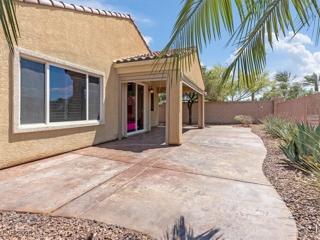 8409 Sherwood Park, Las Vegas, NV 89131