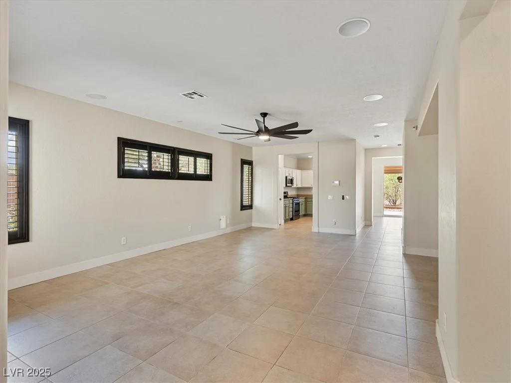 8409 Sherwood Park, Las Vegas, NV 89131