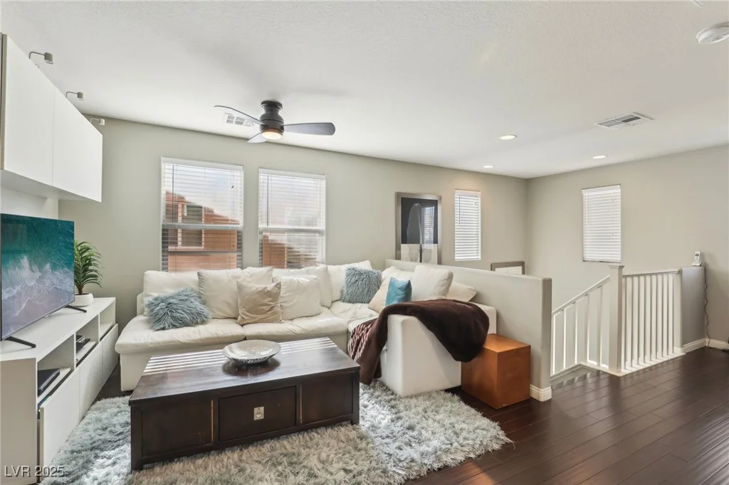 334 Neal, Las Vegas, NV 89183