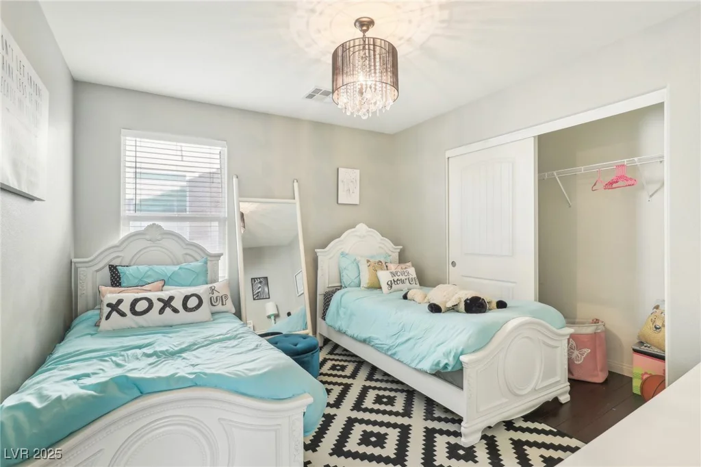 334 Neal, Las Vegas, NV 89183