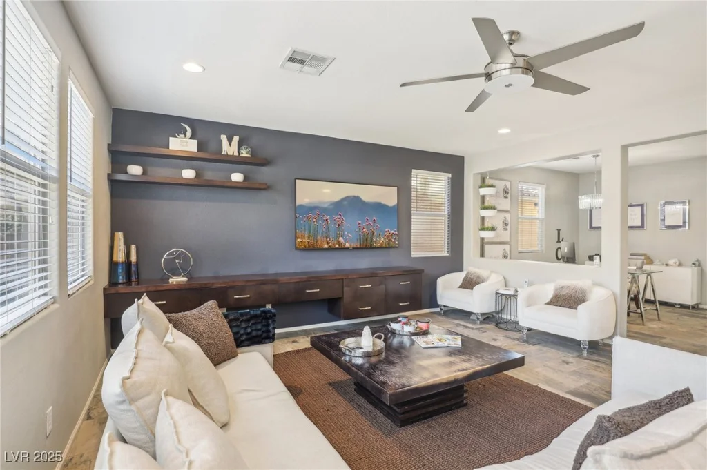 334 Neal, Las Vegas, NV 89183