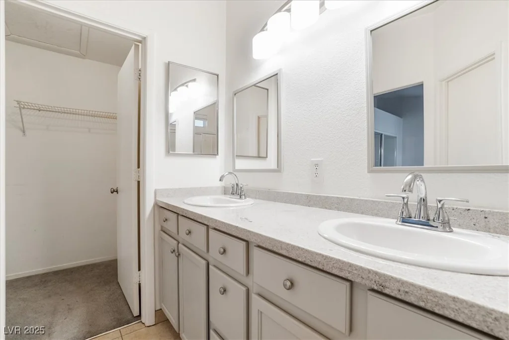5544 Cloudy Glen, North Las Vegas, NV 89031