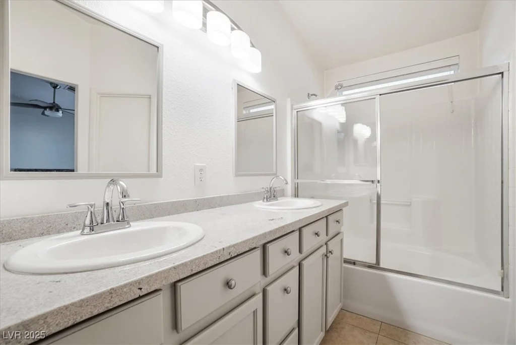 5544 Cloudy Glen, North Las Vegas, NV 89031