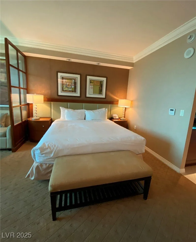 135 Harmon, Las Vegas, NV 89109