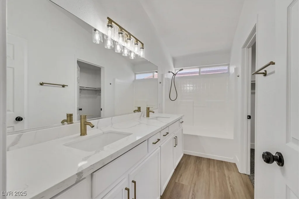 8904 Meisenheimer, Las Vegas, NV 89143