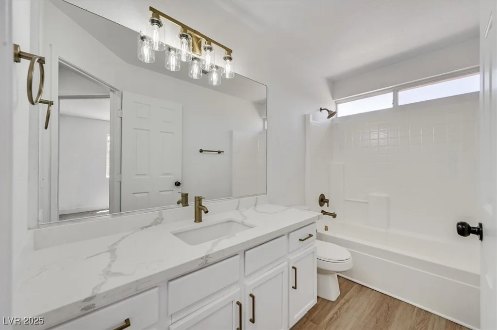 8904 Meisenheimer, Las Vegas, NV 89143