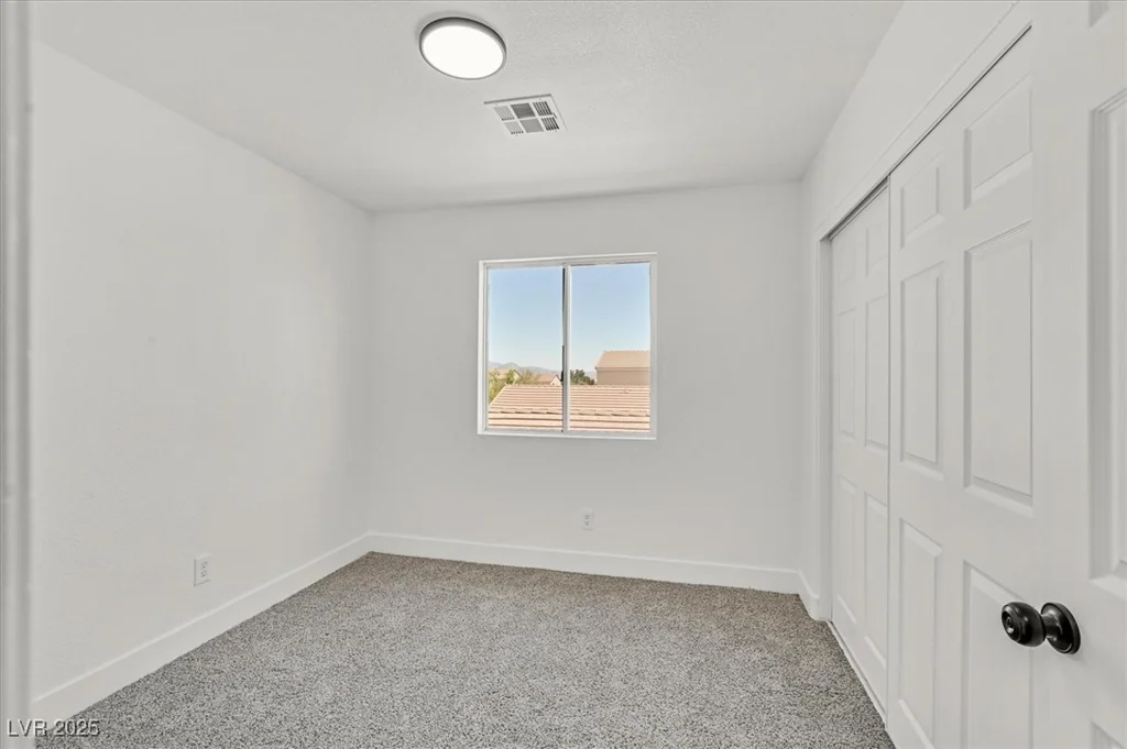 8904 Meisenheimer, Las Vegas, NV 89143