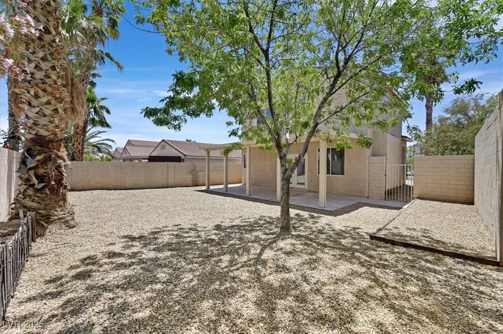 8904 Meisenheimer, Las Vegas, NV 89143