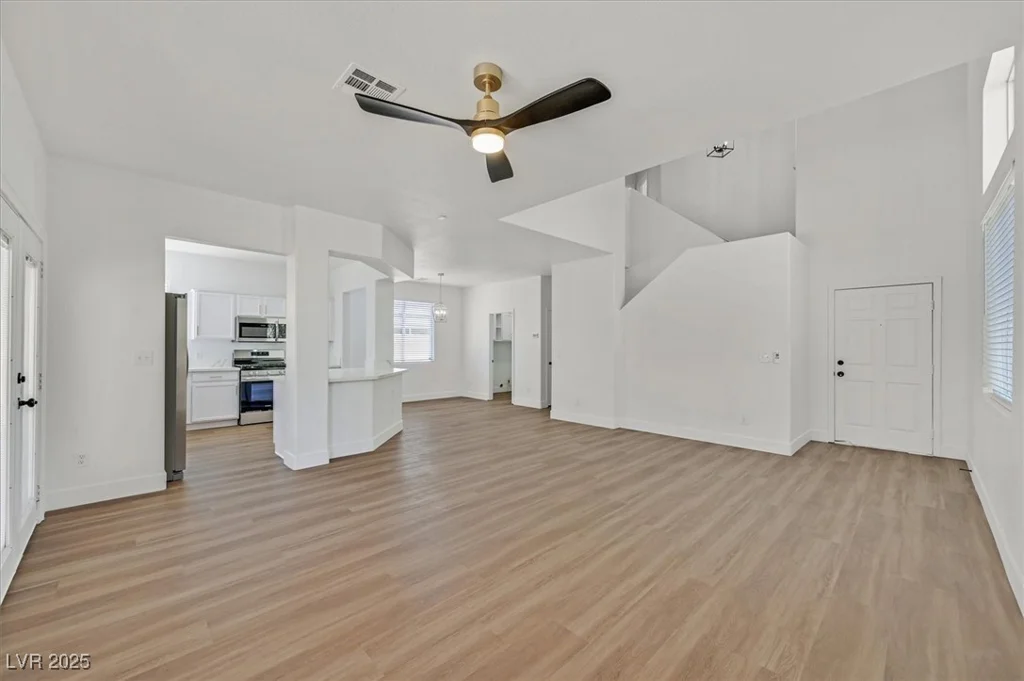 8904 Meisenheimer, Las Vegas, NV 89143