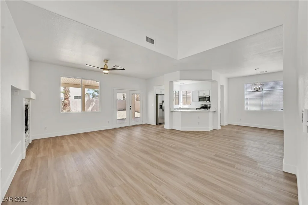 8904 Meisenheimer, Las Vegas, NV 89143