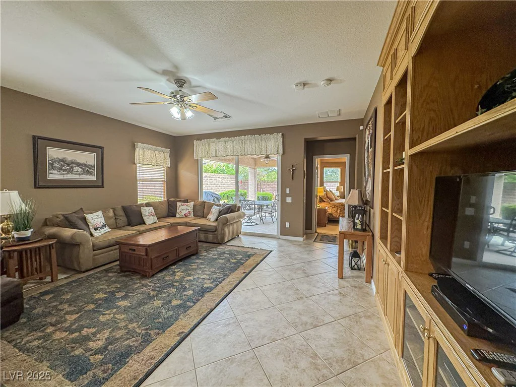 3476 Ridge Meadow, Las Vegas, NV 89135