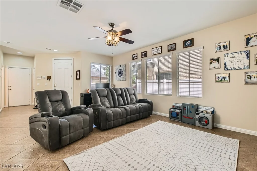 5409 Cruz Crest, North Las Vegas, NV 89081