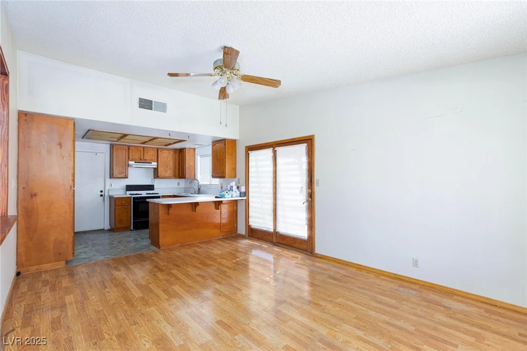 2700 Osborne, Henderson, NV 89014