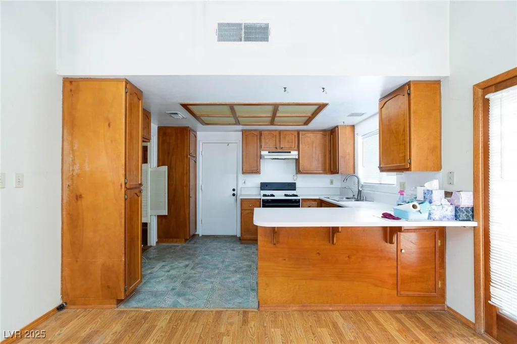 2700 Osborne, Henderson, NV 89014