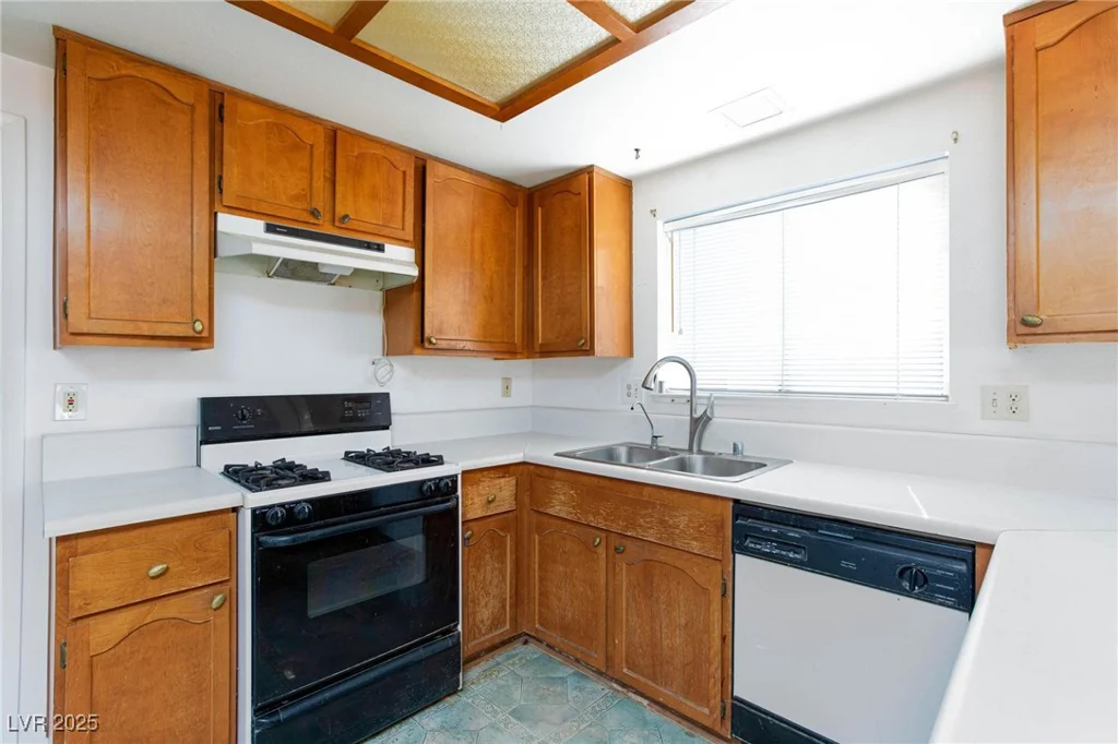 2700 Osborne, Henderson, NV 89014