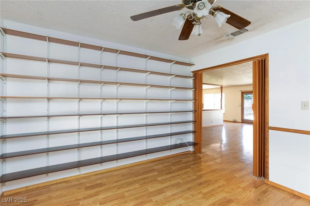 2700 Osborne, Henderson, NV 89014