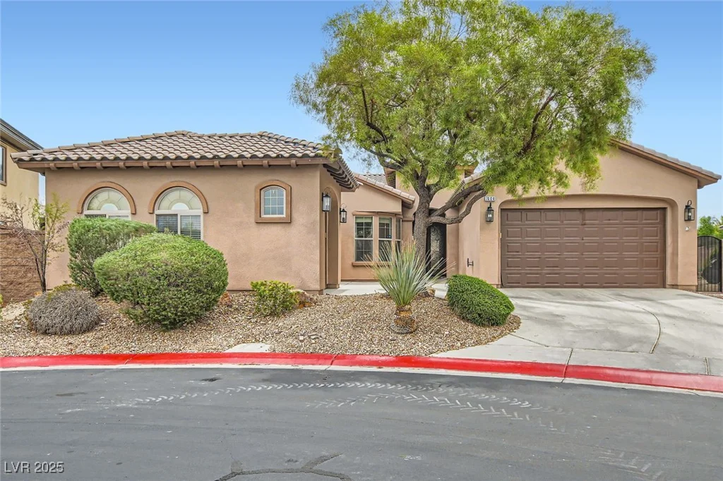 7404 Eggshell, North Las Vegas, NV 89084
