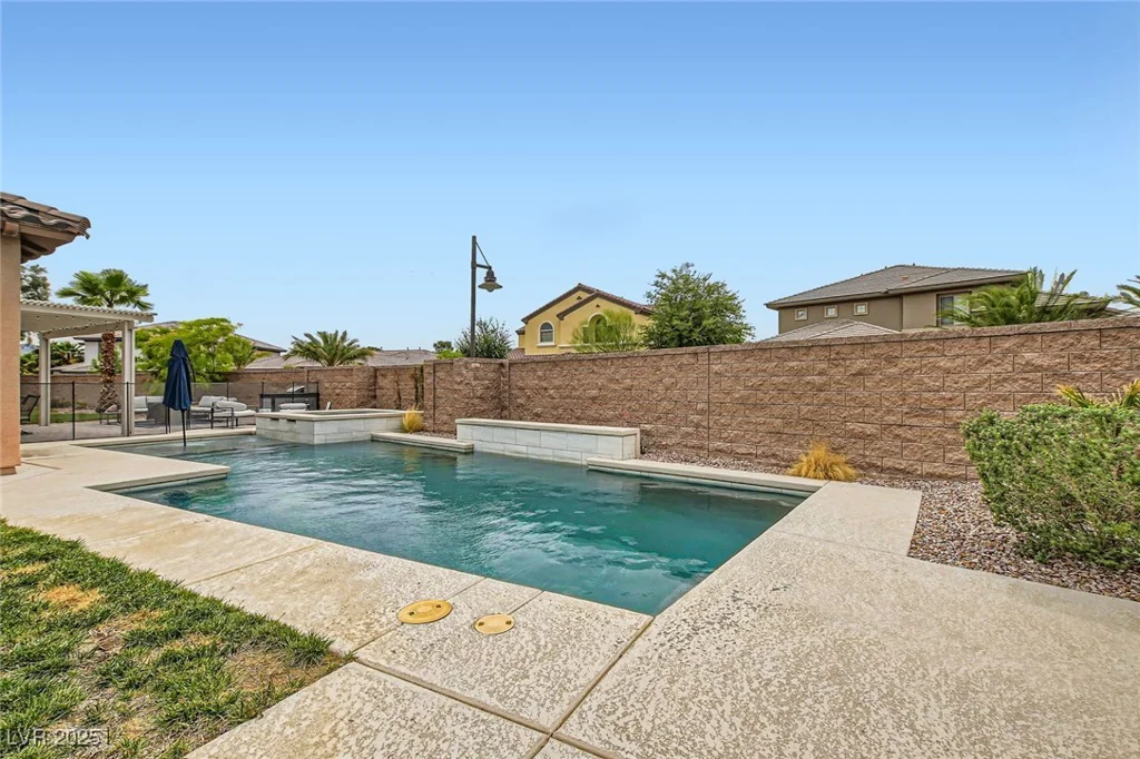 7404 Eggshell, North Las Vegas, NV 89084