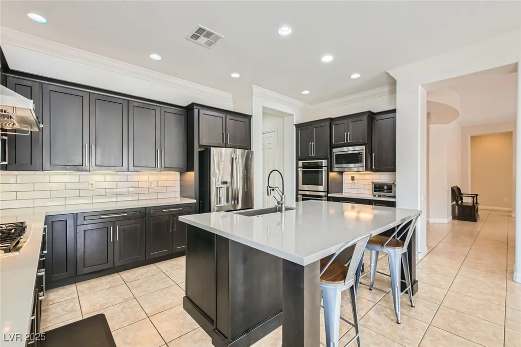 7404 Eggshell, North Las Vegas, NV 89084