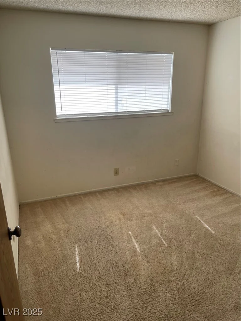4564 Dennis, Las Vegas, NV 89121