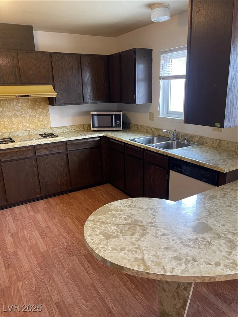 4564 Dennis, Las Vegas, NV 89121