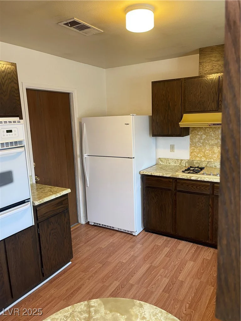 4564 Dennis, Las Vegas, NV 89121