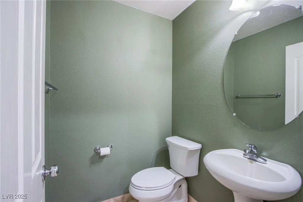 433 Royal Bridge, Las Vegas, NV 89178