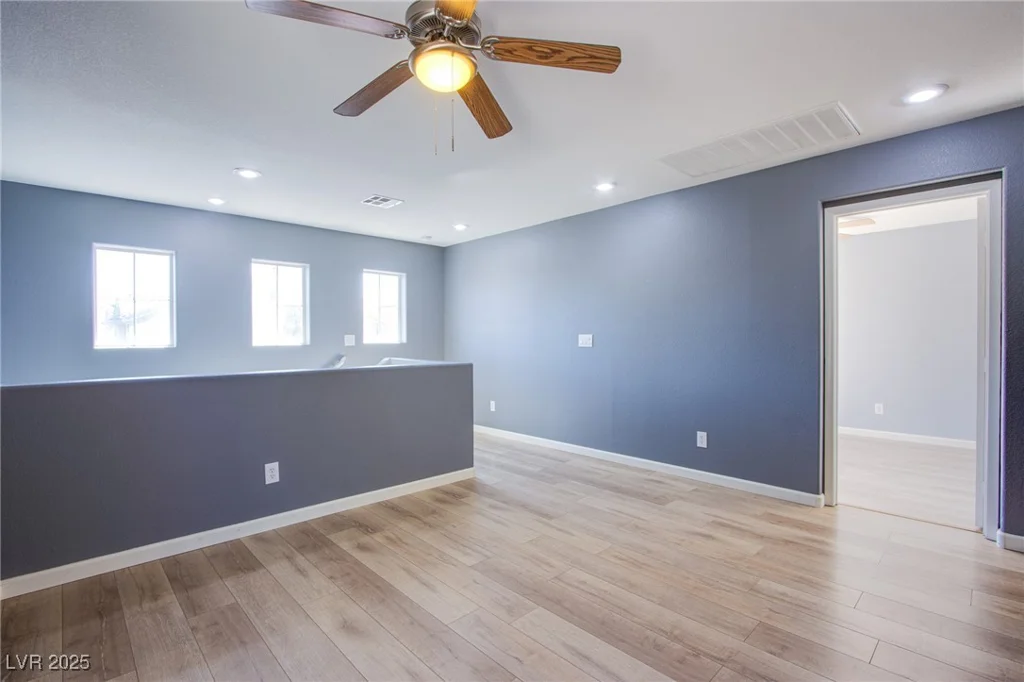 433 Royal Bridge, Las Vegas, NV 89178
