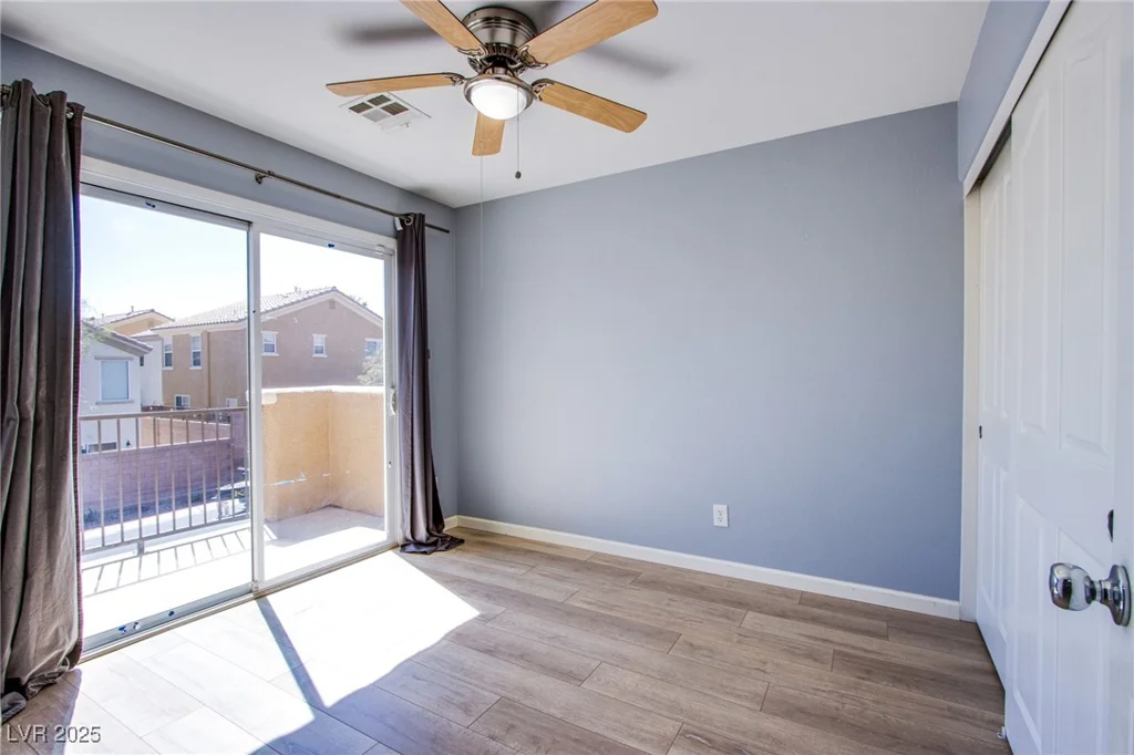 433 Royal Bridge, Las Vegas, NV 89178