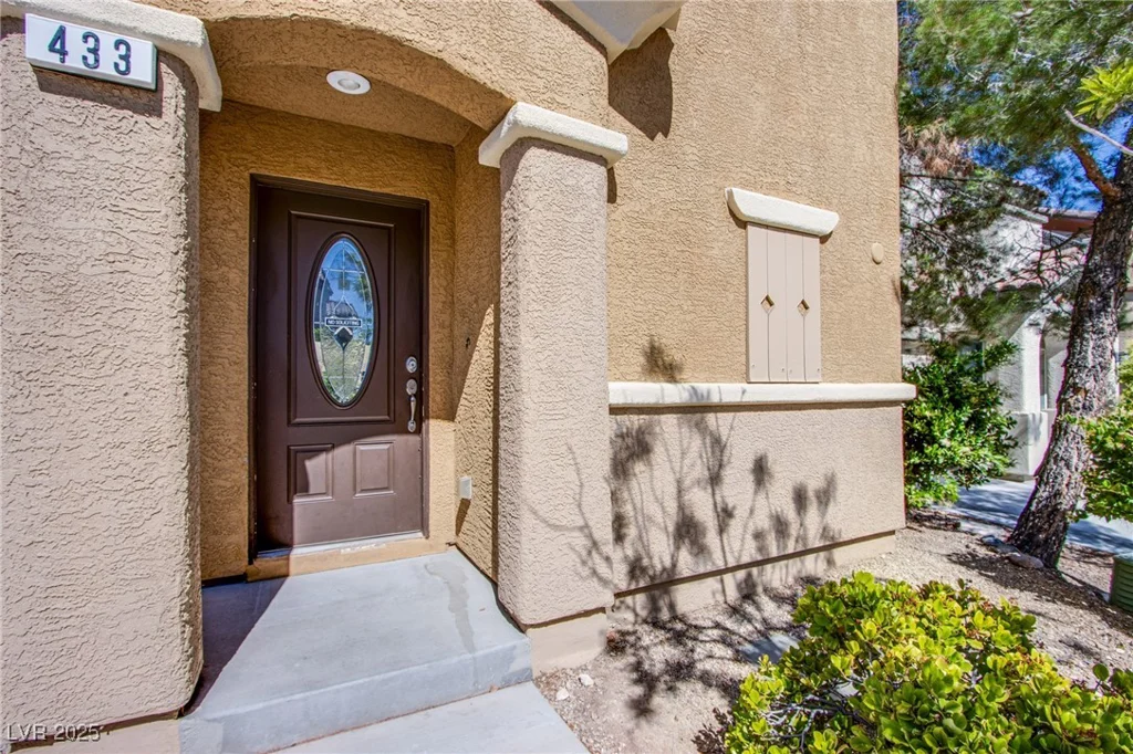433 Royal Bridge, Las Vegas, NV 89178