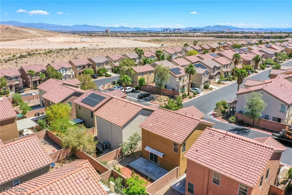 433 Royal Bridge, Las Vegas, NV 89178