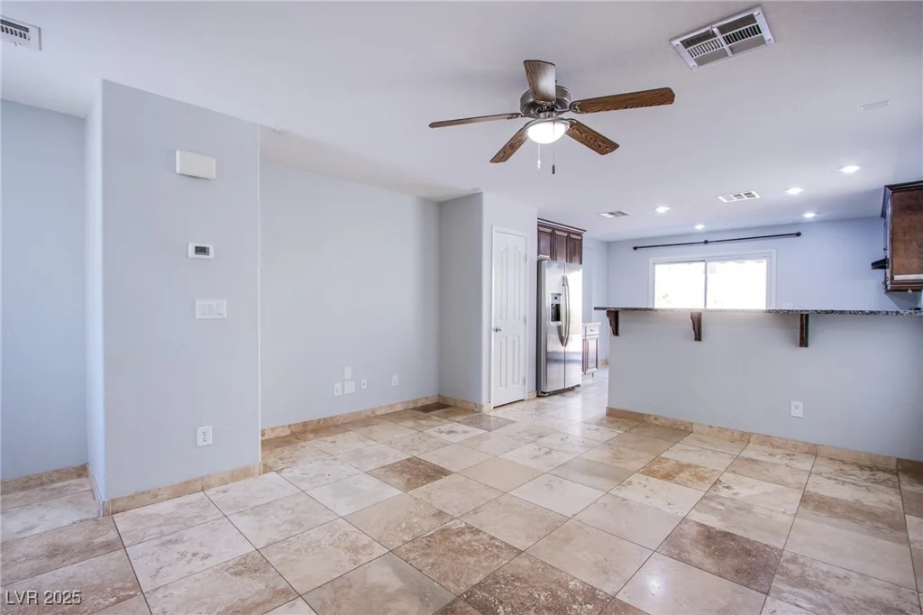 433 Royal Bridge, Las Vegas, NV 89178
